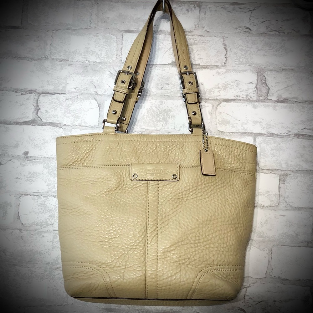 Vintage Coach tan genuine pebbled leather handbag